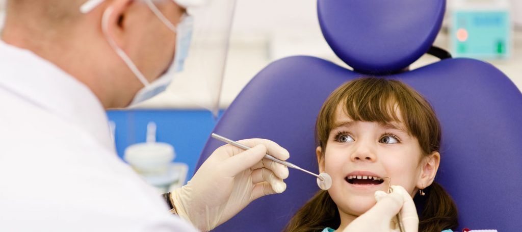 ¿A QUE EDAD DEBERÍAS LLEVAR A TU BEBE AL DENTISTA? | Odontologists